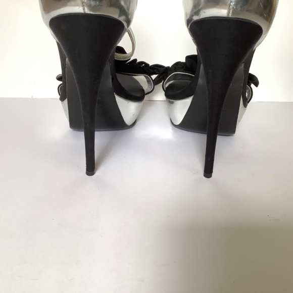Roger Vivier high heels - Picture 10 of 16